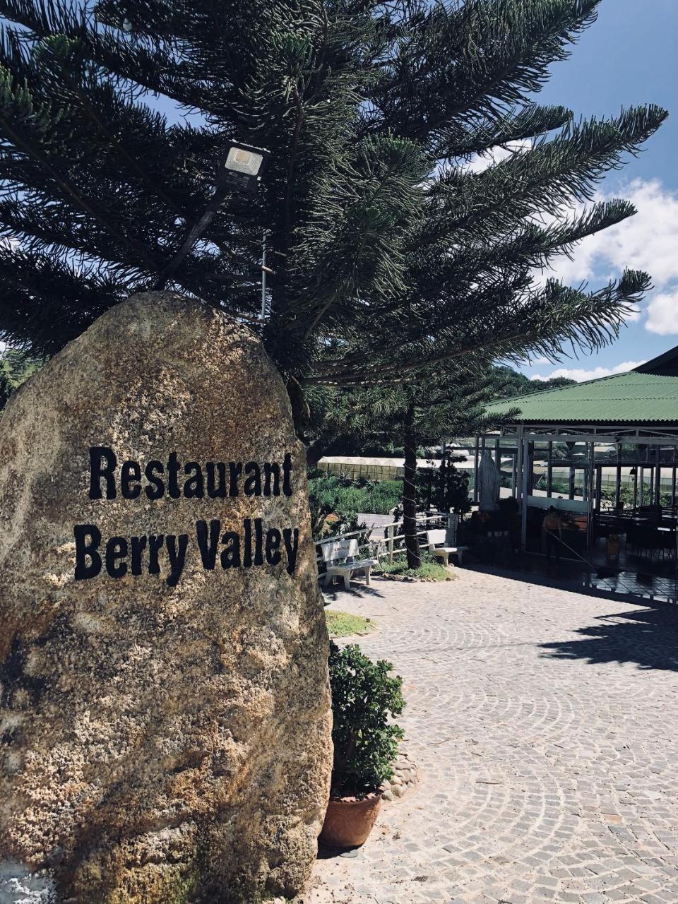 Berry Valley Homestay Да Лат Екстериор снимка